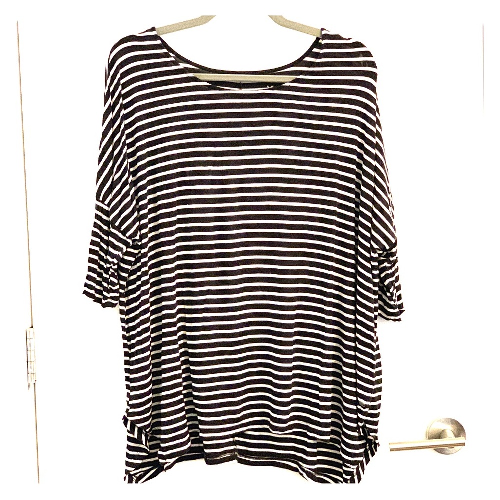 AE Soft & Sexy asymmetrical top